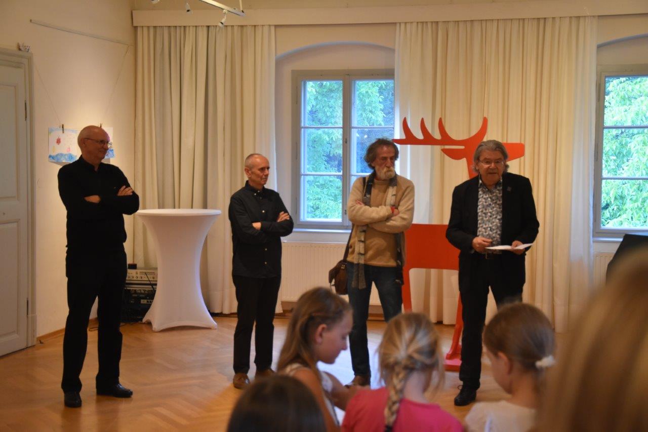 Skulpturenausstellung im Schloss Fischau mit Destan Gashi, 2024